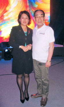 コベストロの代表者　Michelle Jou と久しぶりに面談して記念撮影をしました。